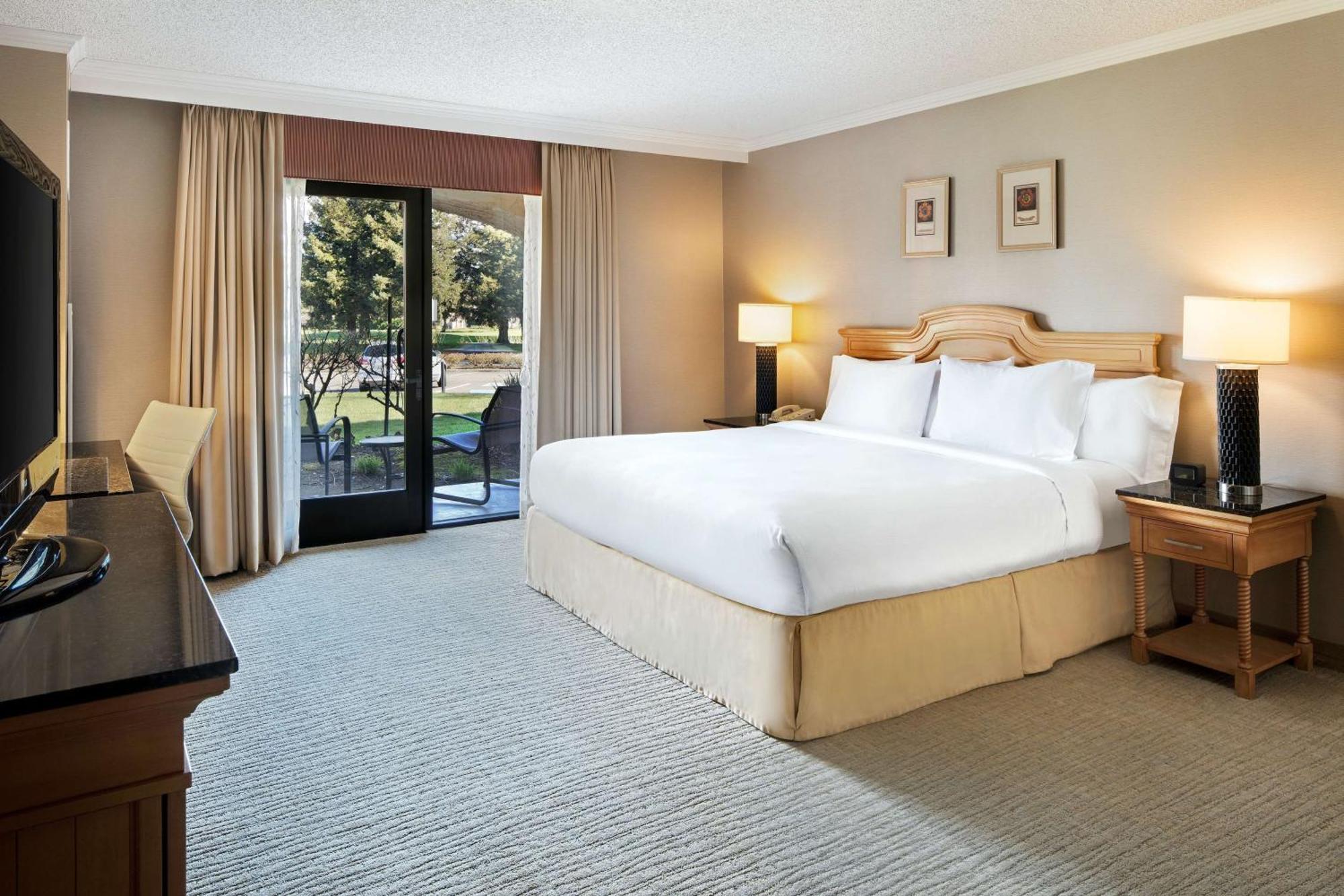 Doubletree By Hilton Sonoma Wine Country Hotel Rohnert Park Bagian luar foto
